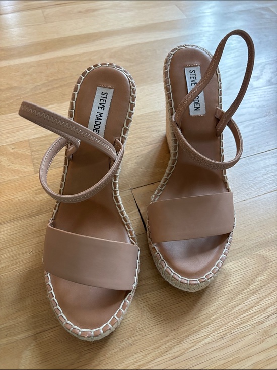 Steve Madden Shoes - Steve Madden Nude/Tan Espadrille Wedge Sandals